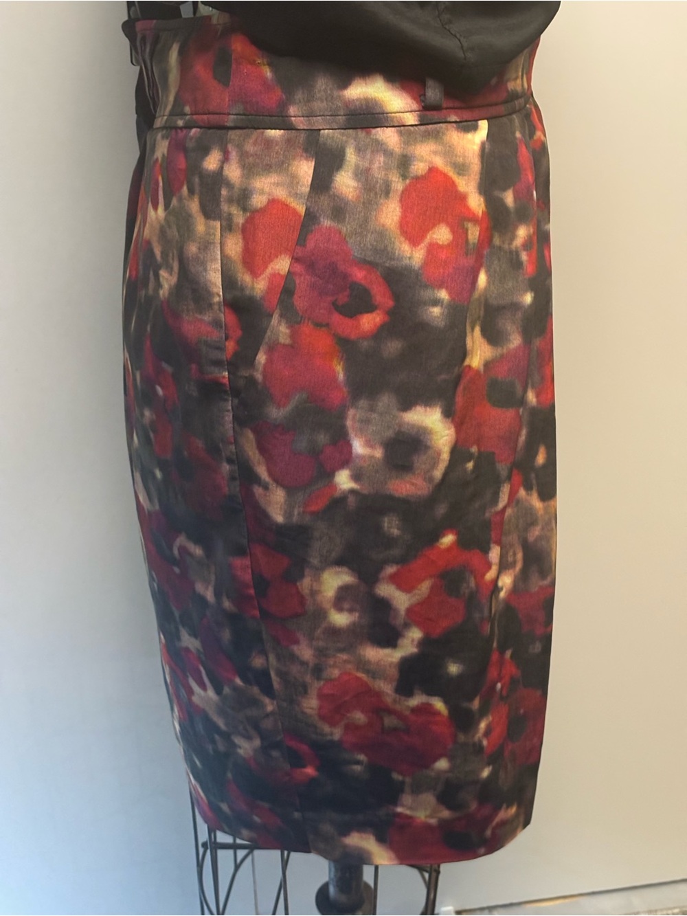 Floral Red and Black Pencil Skirt